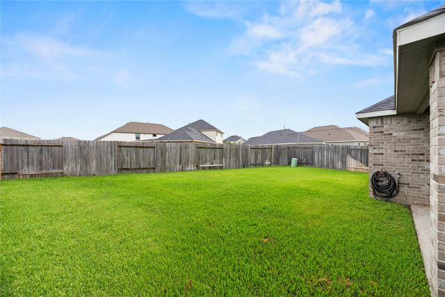 31222 Pinebrook Falls Lane, Hockley, TX 77447