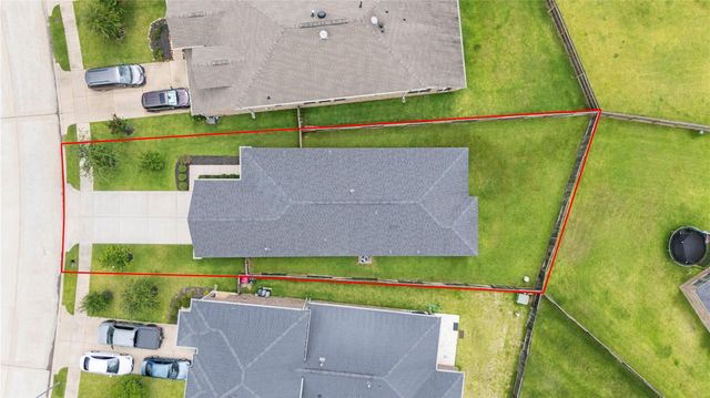 31222 Pinebrook Falls Lane, Hockley, TX 77447