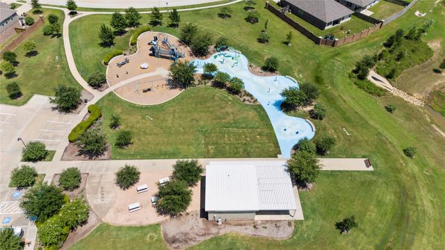 31222 Pinebrook Falls Lane, Hockley, TX 77447
