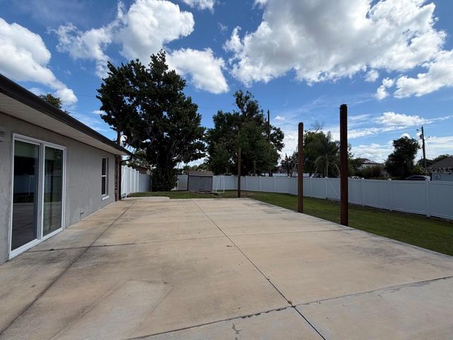 8640 8TH STREET, Orlando, FL 32836