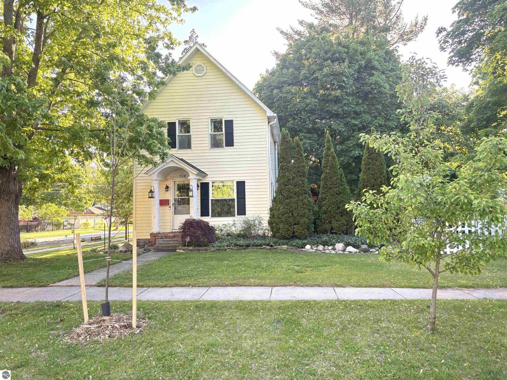 Image 1 of property listing at 518 S Kinney, Mt Pleasant, MI 48858