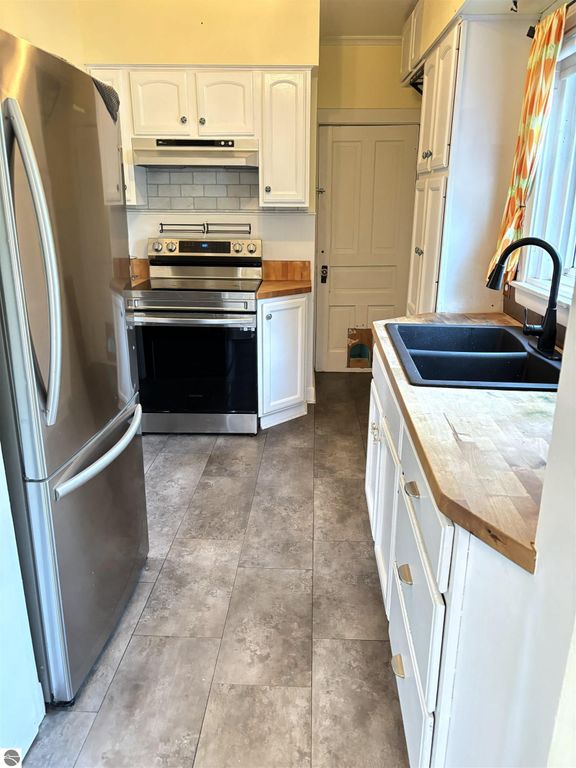 Image 8 of property listing at 518 S Kinney, Mt Pleasant, MI 48858