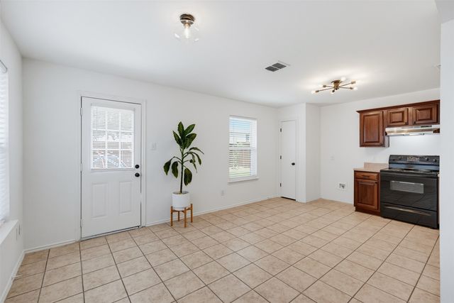 1612 Crown Point Drive, Little Elm, TX 75036