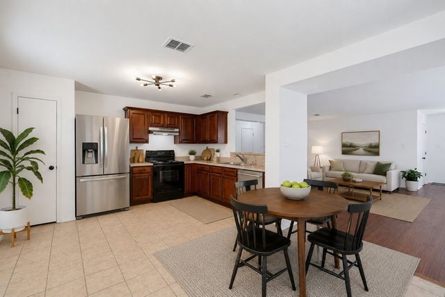 1612 Crown Point Drive, Little Elm, TX 75036