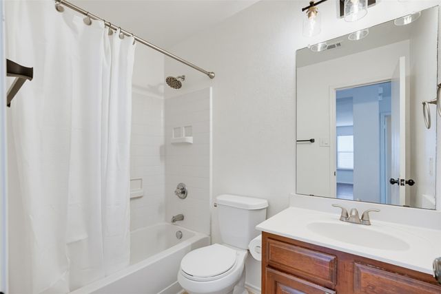 1612 Crown Point Drive, Little Elm, TX 75036