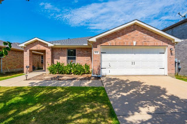 1612 Crown Point Drive, Little Elm, TX 75036