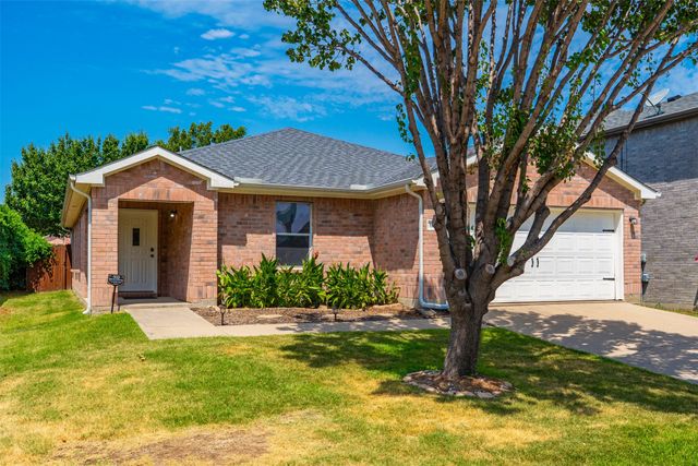 1612 Crown Point Drive, Little Elm, TX 75036