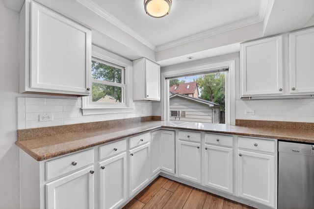 547 Melrose Avenue, Kenilworth, IL 60043
