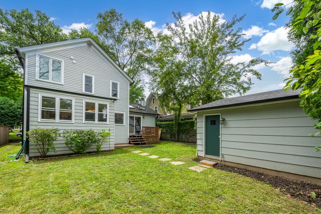 547 Melrose Avenue, Kenilworth, IL 60043