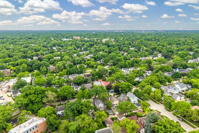 547 Melrose Avenue, Kenilworth, IL 60043