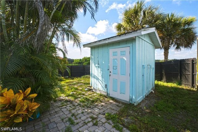 1508 E 9th ST, Lehigh Acres, FL 33972