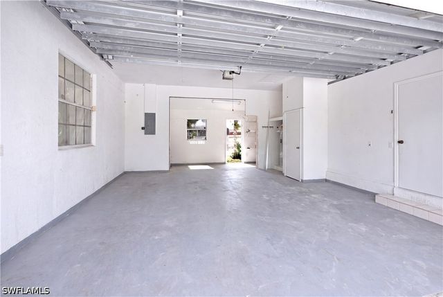 1508 E 9th ST, Lehigh Acres, FL 33972