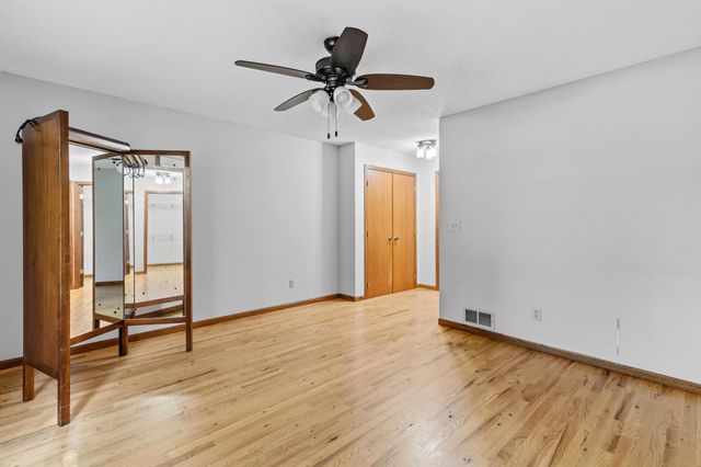 5661 Donegal Court, Shoreview, MN 55126