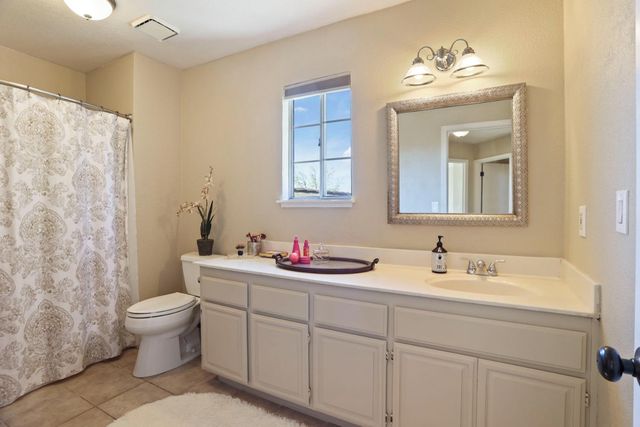 8052 Omega Way, Stockton, CA 95212