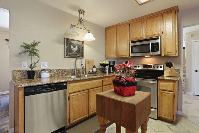 8052 Omega Way, Stockton, CA 95212