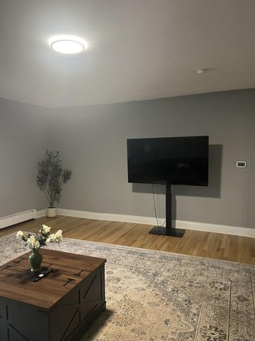 155 Lincoln Avenue First Floor, Yonkers, NY 10704