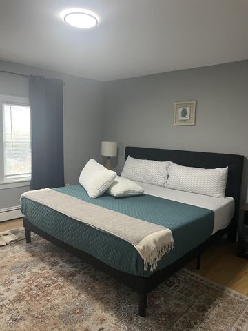 155 Lincoln Avenue First Floor, Yonkers, NY 10704