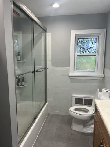 155 Lincoln Avenue First Floor, Yonkers, NY 10704
