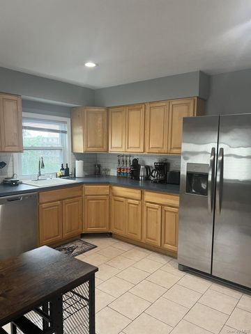 155 Lincoln Avenue First Floor, Yonkers, NY 10704