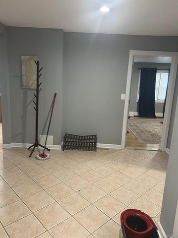 155 Lincoln Avenue First Floor, Yonkers, NY 10704