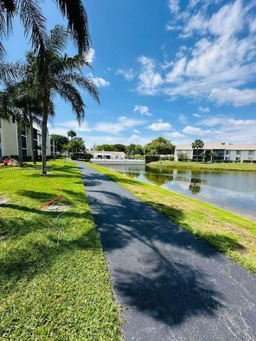 1110 Green Pine Blvd C1, West Palm Beach, FL 33409