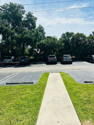 1110 Green Pine Blvd C1, West Palm Beach, FL 33409