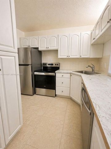 1110 Green Pine Blvd C1, West Palm Beach, FL 33409
