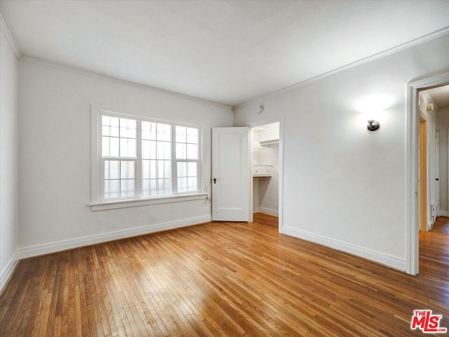 243 N Berendo Street, Los Angeles, CA 90004