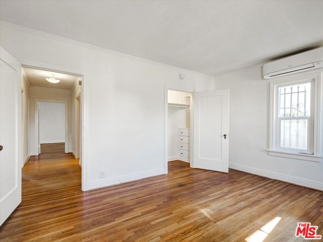 243 N Berendo Street, Los Angeles, CA 90004