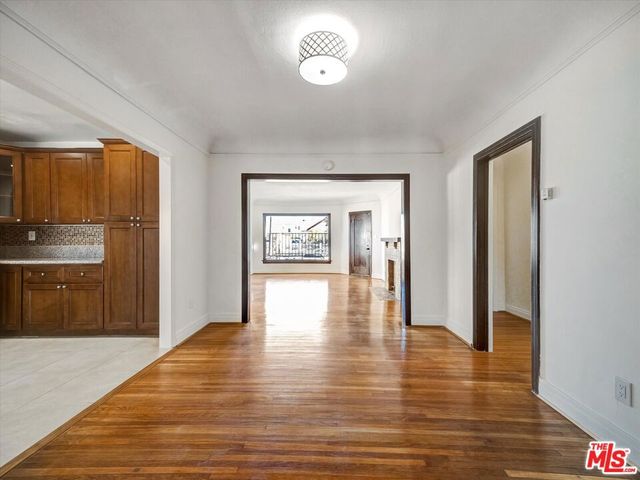 243 N Berendo Street, Los Angeles, CA 90004