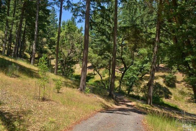 18900 NW Armstrong Woods Rd NW, Guerneville, CA 95446