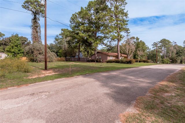 365 Pinemont Drive, Point Blank, TX 77364