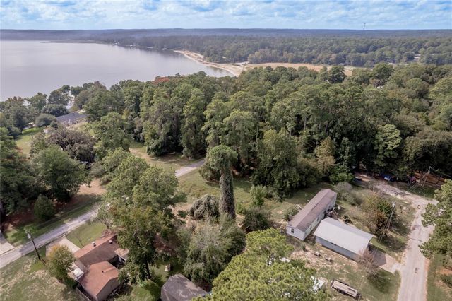 365 Pinemont Drive, Point Blank, TX 77364