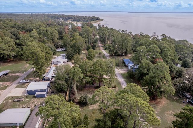 365 Pinemont Drive, Point Blank, TX 77364