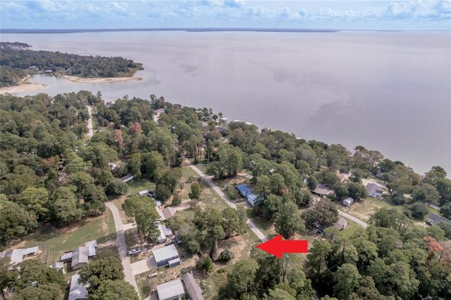 365 Pinemont Drive, Point Blank, TX 77364