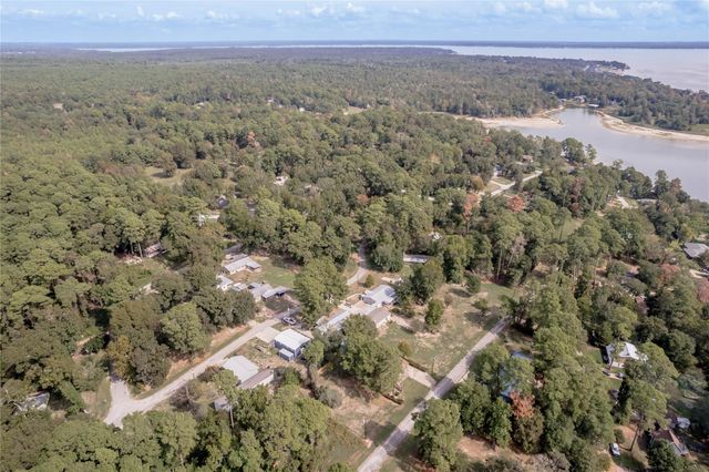 365 Pinemont Drive, Point Blank, TX 77364