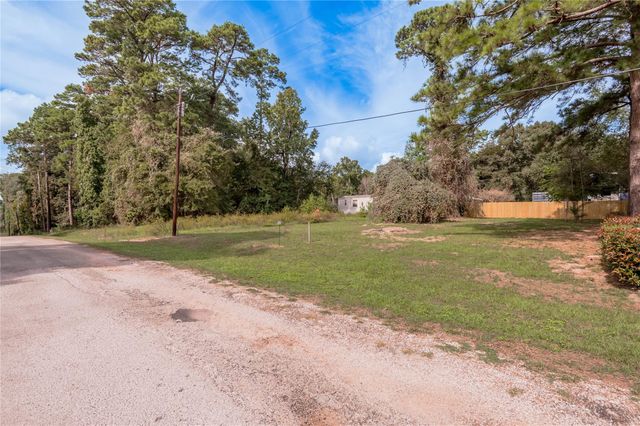 365 Pinemont Drive, Point Blank, TX 77364