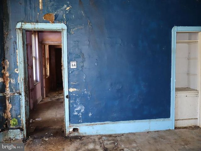5311 N HOWARD ST, Philadelphia, PA 19120