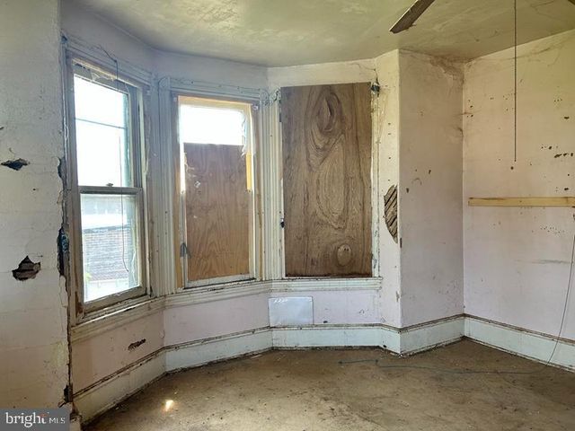 5311 N HOWARD ST, Philadelphia, PA 19120