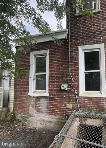 5311 N HOWARD ST, Philadelphia, PA 19120