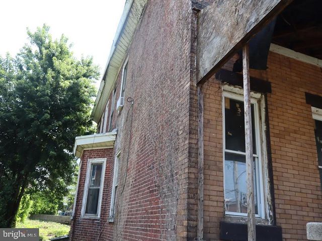 5311 N HOWARD ST, Philadelphia, PA 19120