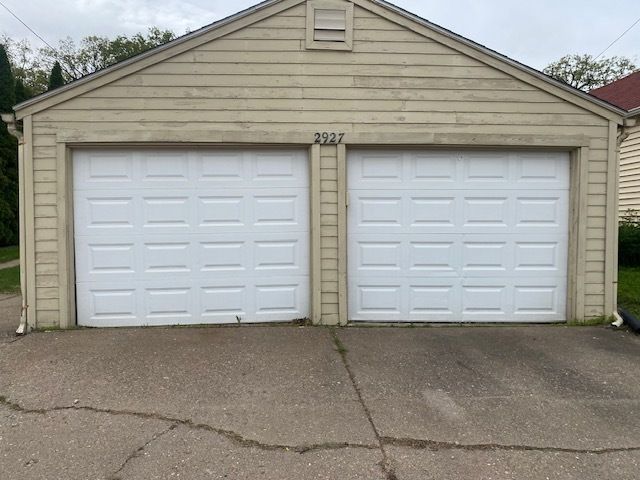 2927 13th Avenue, Moline, IL 61265