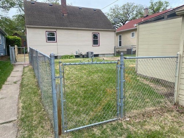 2927 13th Avenue, Moline, IL 61265