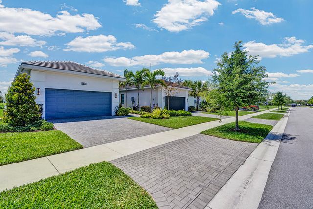 15780 Key Biscayne Lane, Westlake, FL 33470