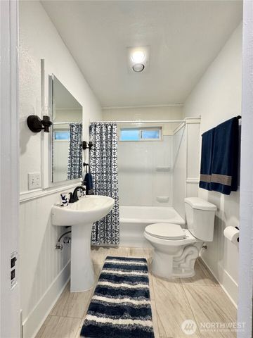 4837 S I Street, Tacoma, WA 98408