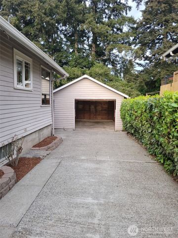 4837 S I Street, Tacoma, WA 98408