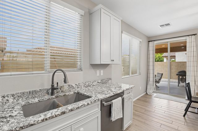316 N 78TH Place, Mesa, AZ 85207
