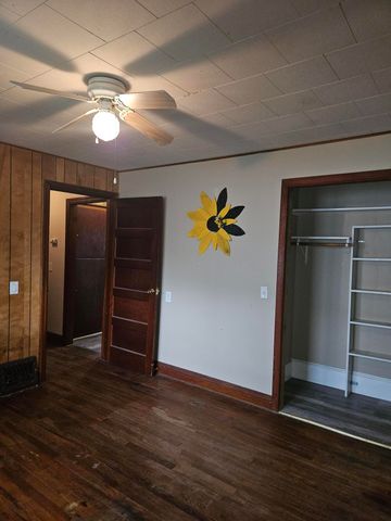 601 N Harris Street, Willow Springs, MO 65793