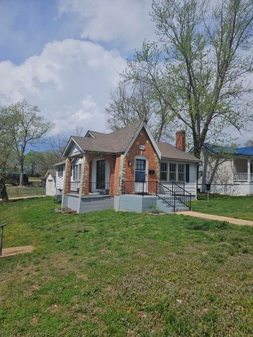 601 N Harris Street, Willow Springs, MO 65793