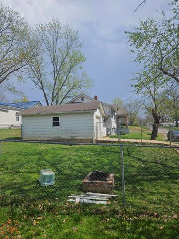 601 N Harris Street, Willow Springs, MO 65793